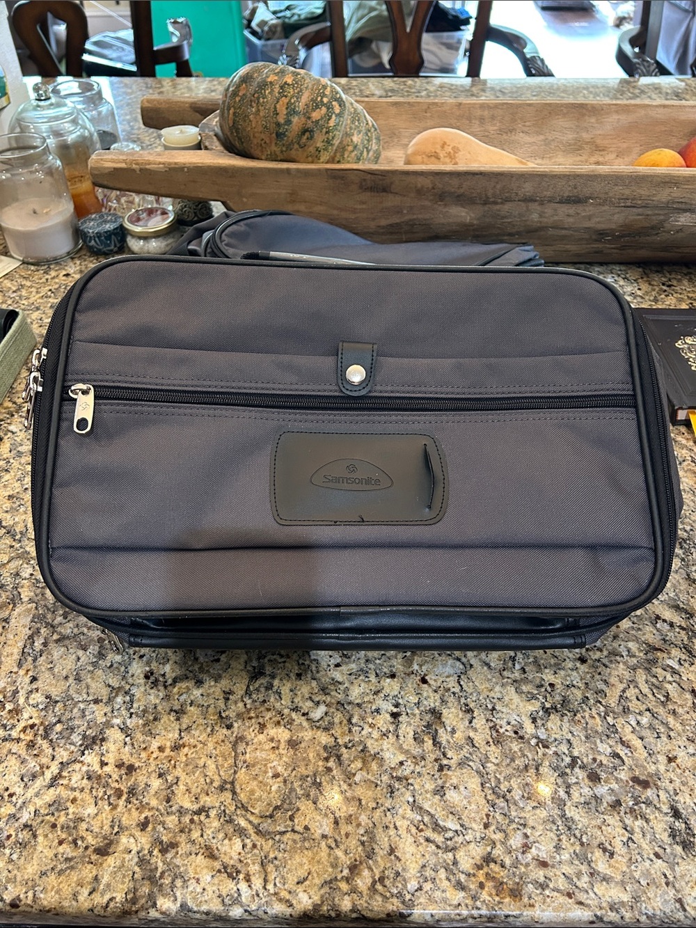 Like New Samsonite Biscayne Bay Men's Briefcase Travel Bag - Grey
